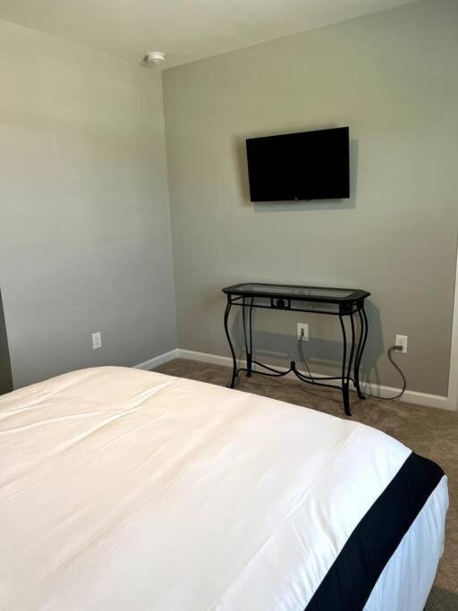Family Friendly 4Br Home Near Ft Gregg Adams Vsu Petersburg Esterno foto
