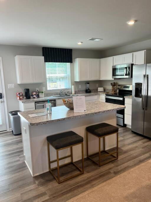 Family Friendly 4Br Home Near Ft Gregg Adams Vsu Petersburg Esterno foto